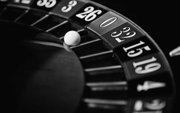 oren4d Free Play game library showing slots, live tables, and sportsbook options